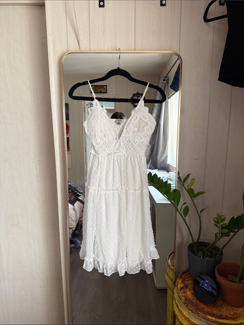Justify White Strapless Lace Tiered Mini Dress